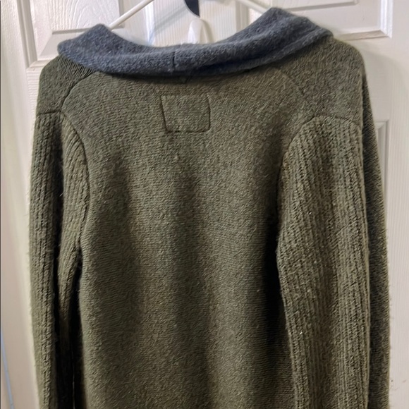 Abercrombie & Fitch Olive Green Cardigan - Picture 3 of 4